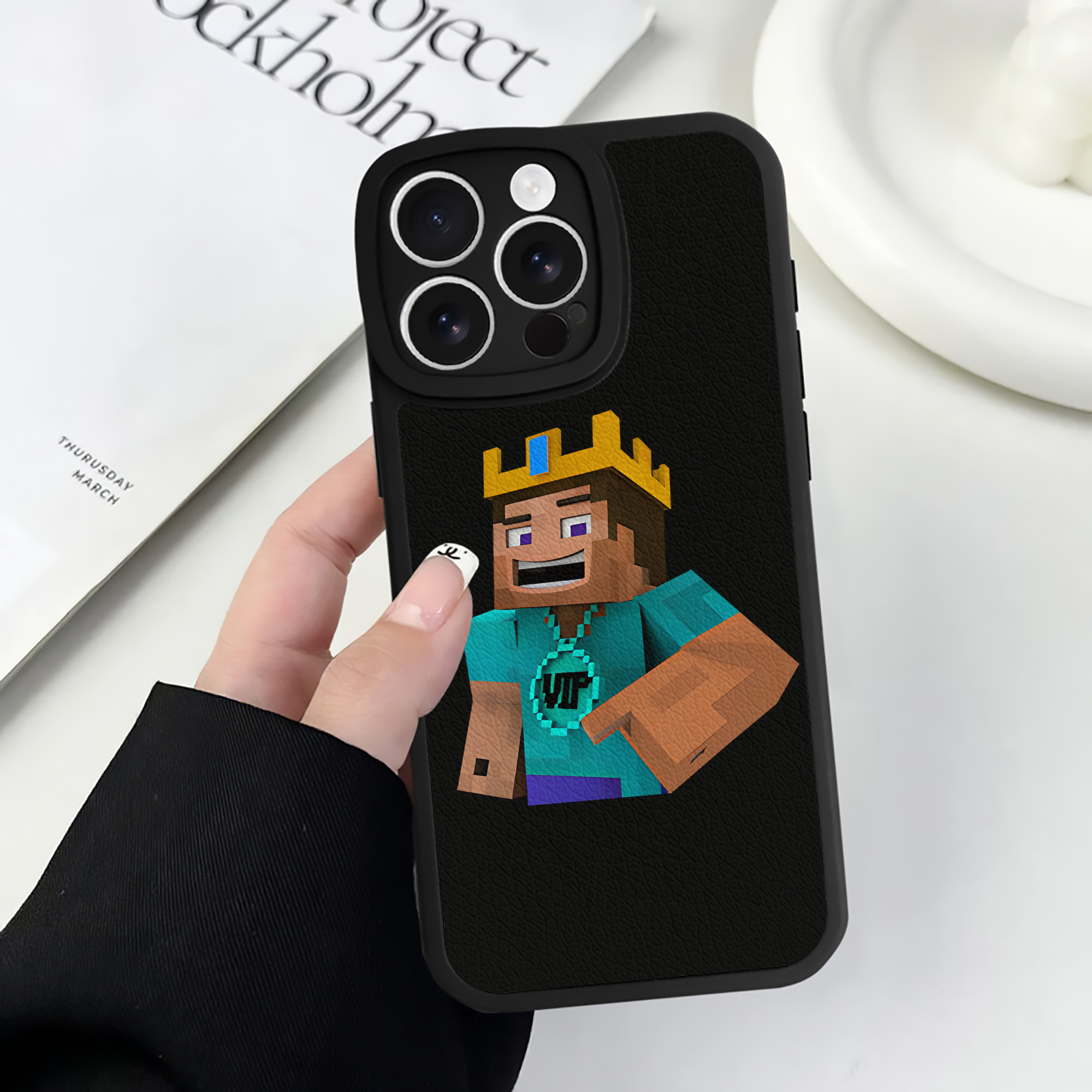（画像用） マインクラフト ブロックの世界 Minecraft MC Block world 【iPhone 16シリーズ対応】シリコンスマホケース（レザー調） 材質：シリコン